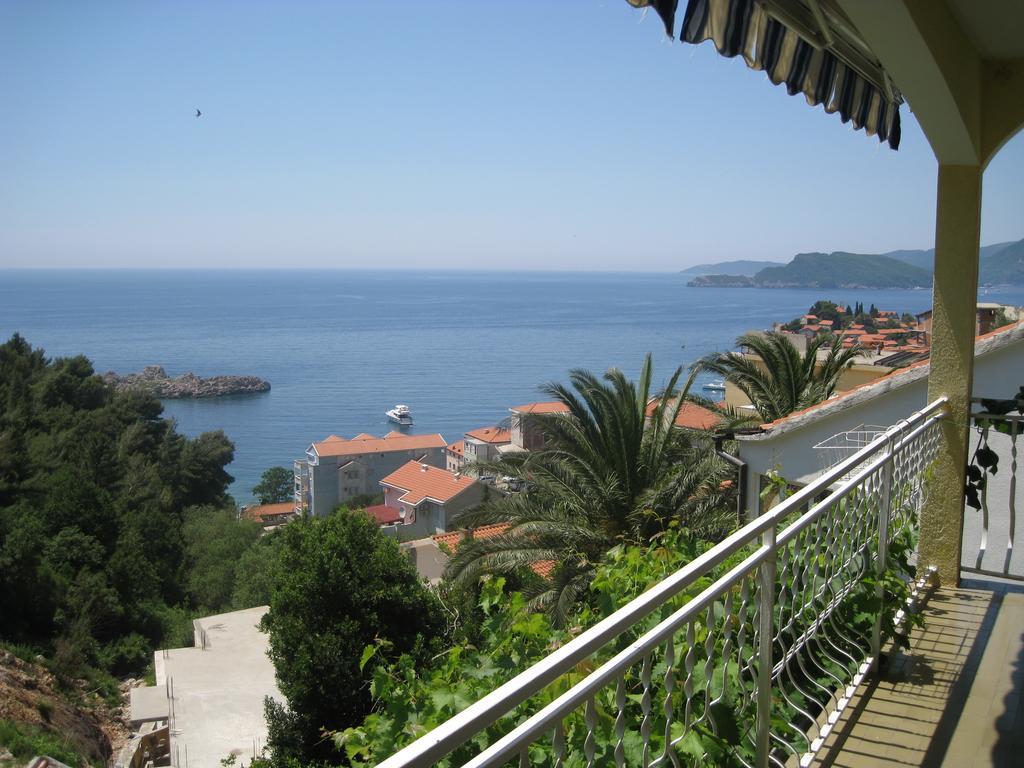 Apartmani Famelja Jovanovic Sveti Stefan Exteriör bild